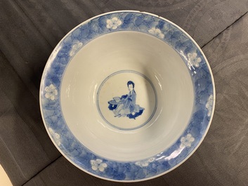 Two Chinese blue and white klapmuts bowls, Kangxi